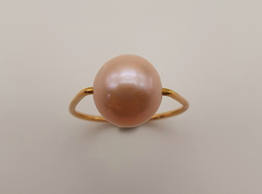 Bague perle corps fil rond